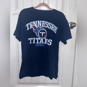 Tennessee Titans Shirt Set. Size: Medium
